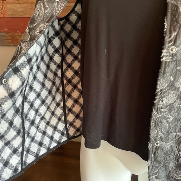 Coldwater creek vest - Picture 3 of 5